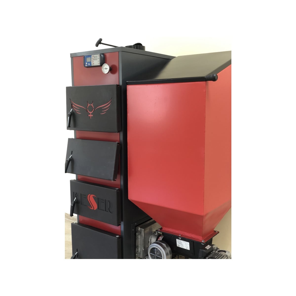 Твердотопливный котел КТП-25 (9) Твердотопливный котел КТП-25 (9)